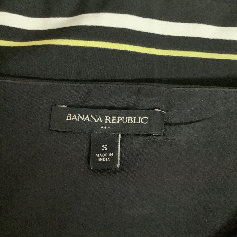 Banana Republic Spaghetti StrapTop Size S - Picture 3 of 3